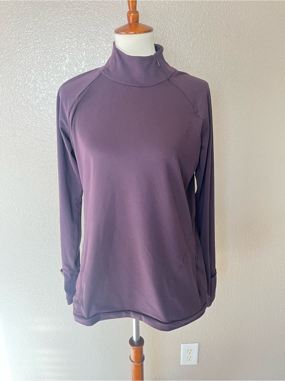 Athleta Purple pullover Large